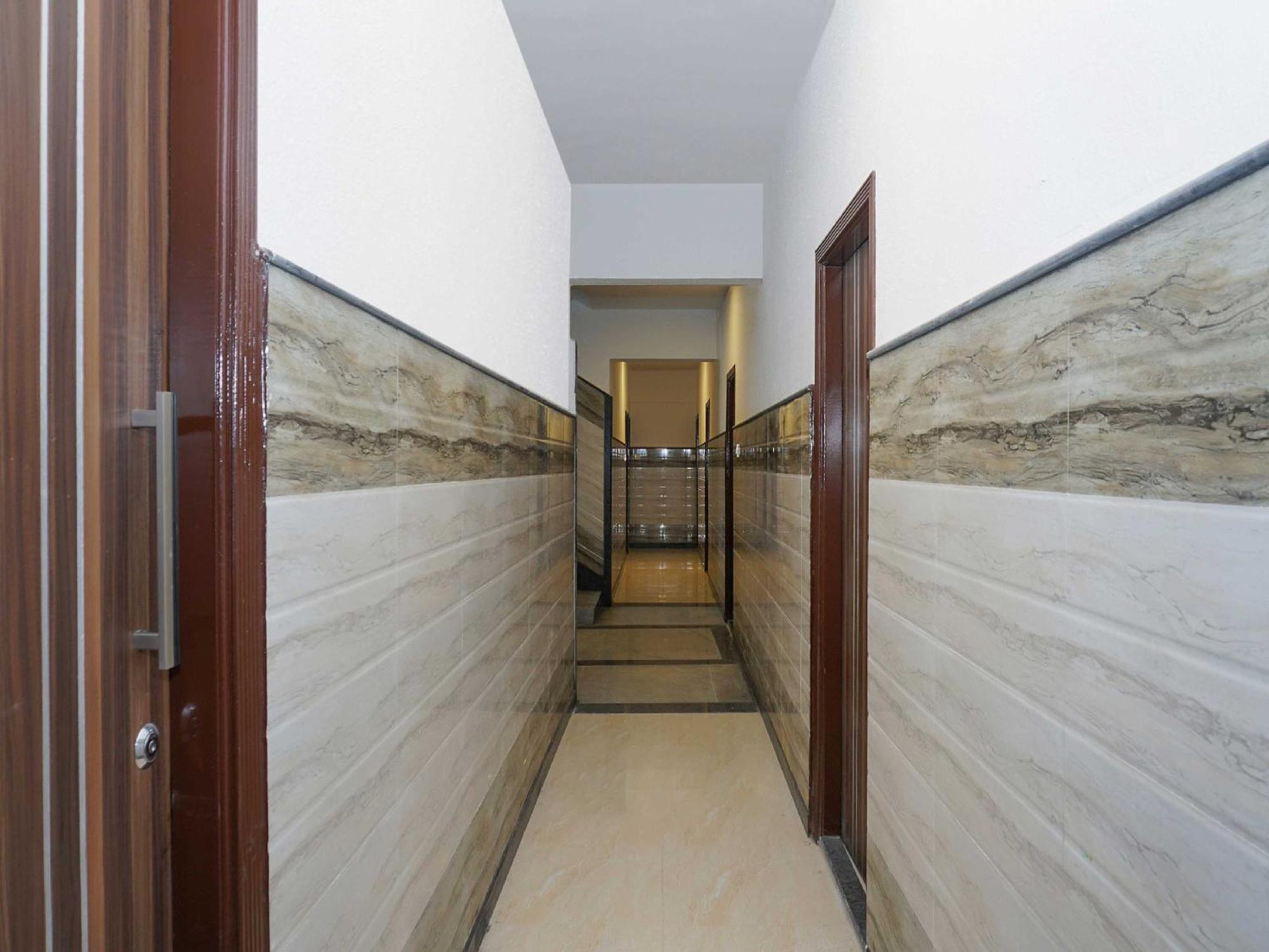 Hotel O Golden Cafe Τσενάι Εξωτερικό φωτογραφία