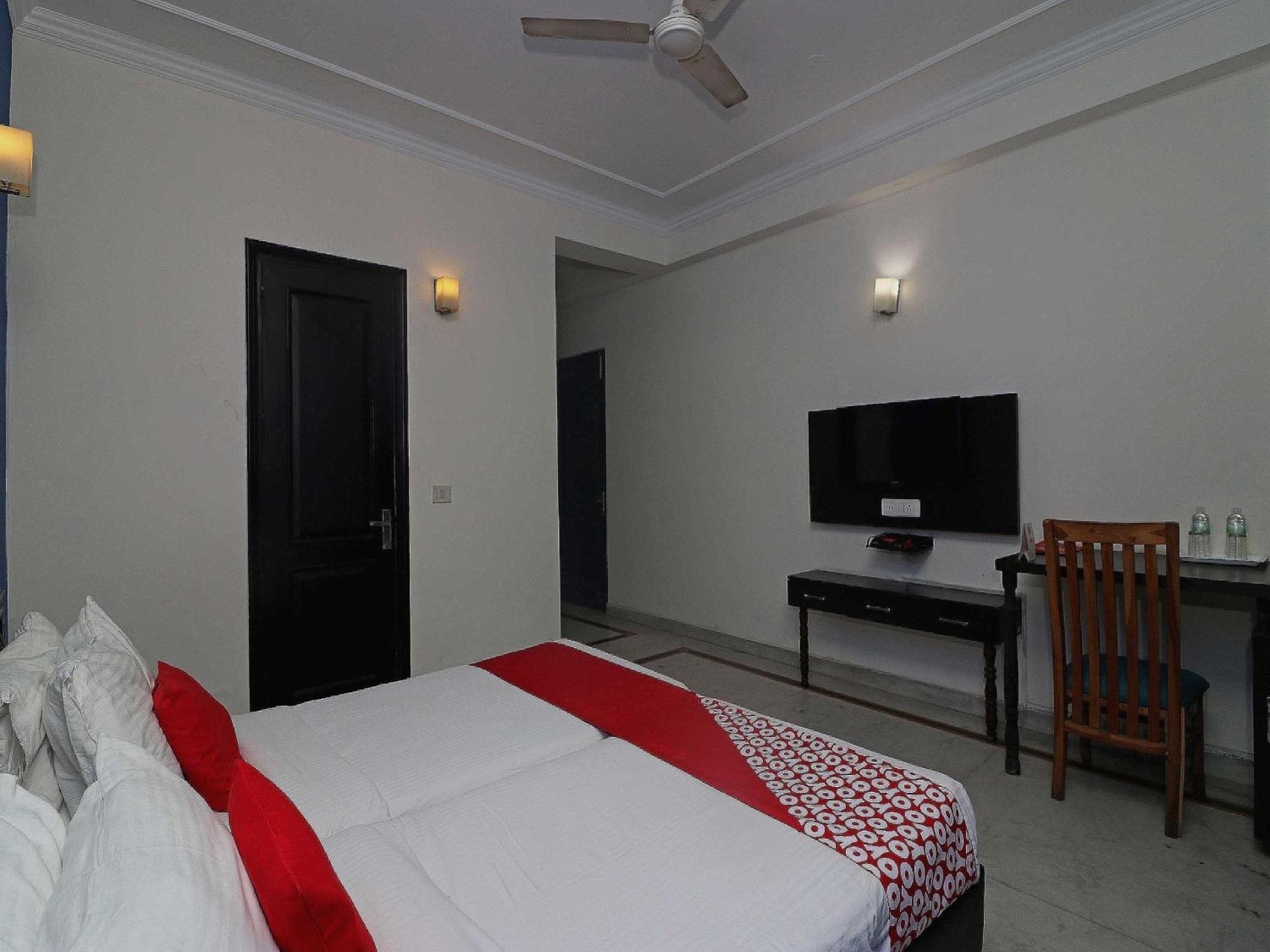Hotel O Golden Cafe Τσενάι Εξωτερικό φωτογραφία